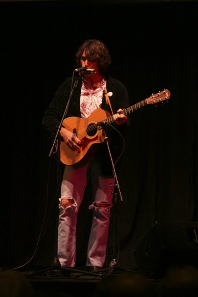 Steven Bates playing acoustic show